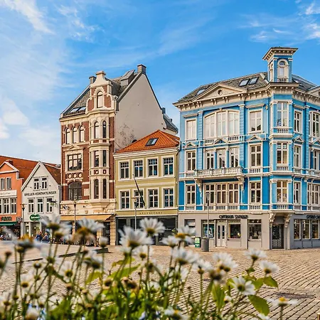 Bryggen Boutique L Uniquely L 2 Min To Floyen شقة